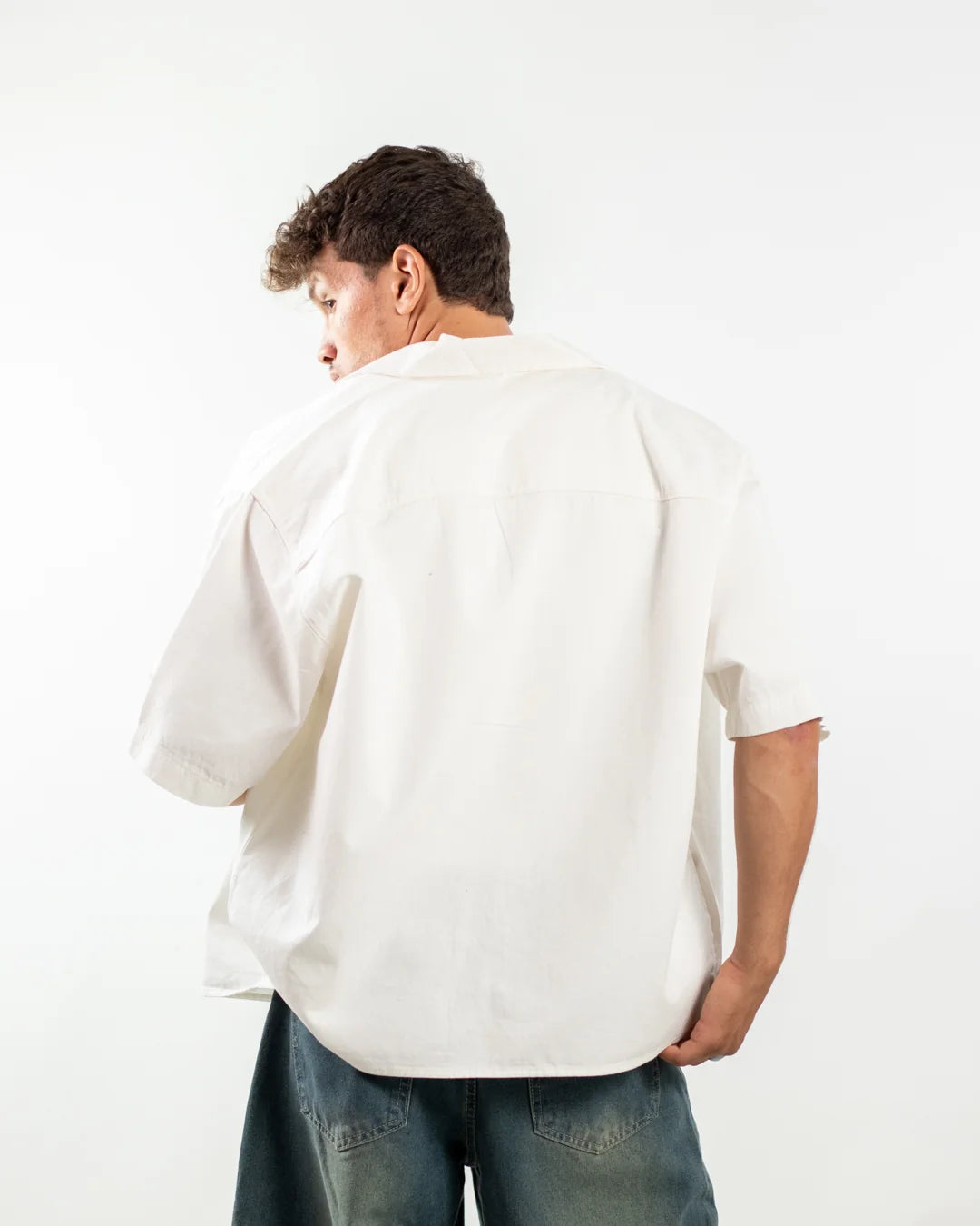 PLAIN WHITE SHIRT