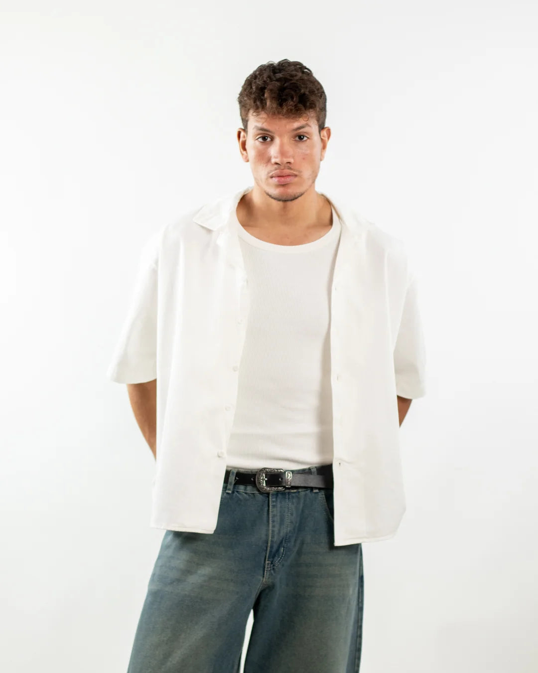 PLAIN WHITE SHIRT