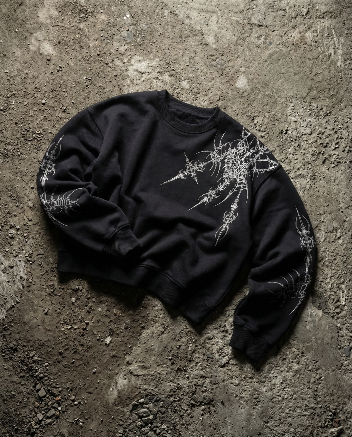 Mini Halo Black Boxy Sweatshirt