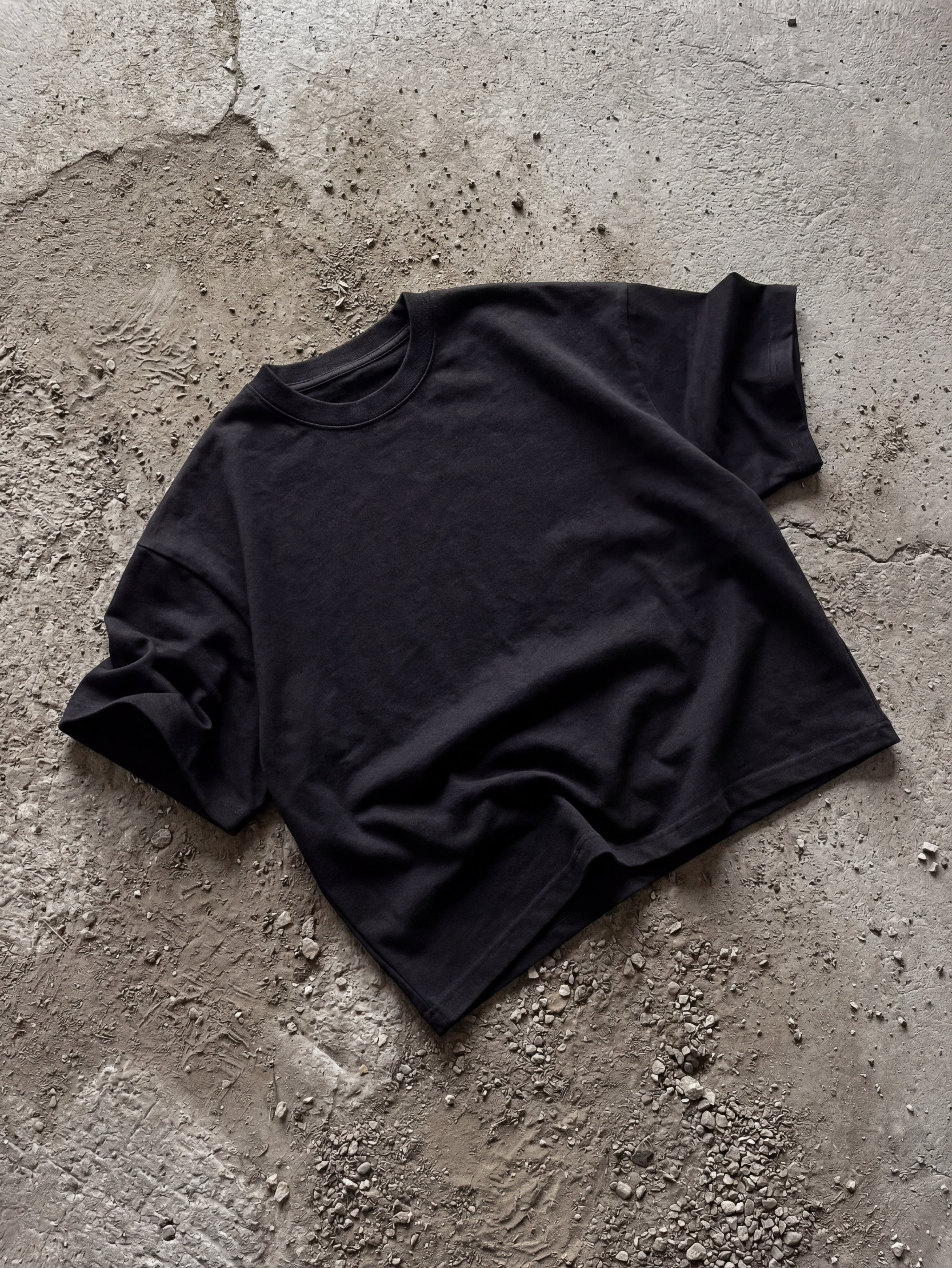 Plain Black Boxy Tee